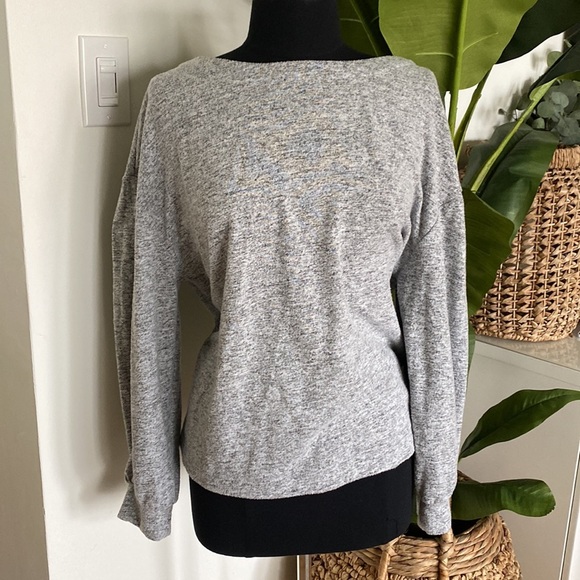 Banana Republic Grey Bubble Shoulder Sweater - Picture 1 of 7